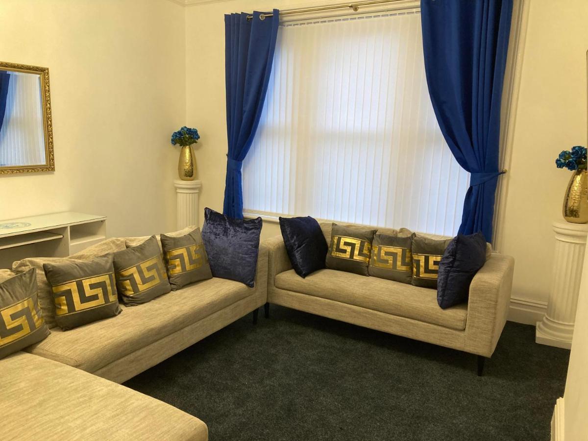 Agapi Apartment - Sea View Sleeps Ten Blackpool Extérieur photo